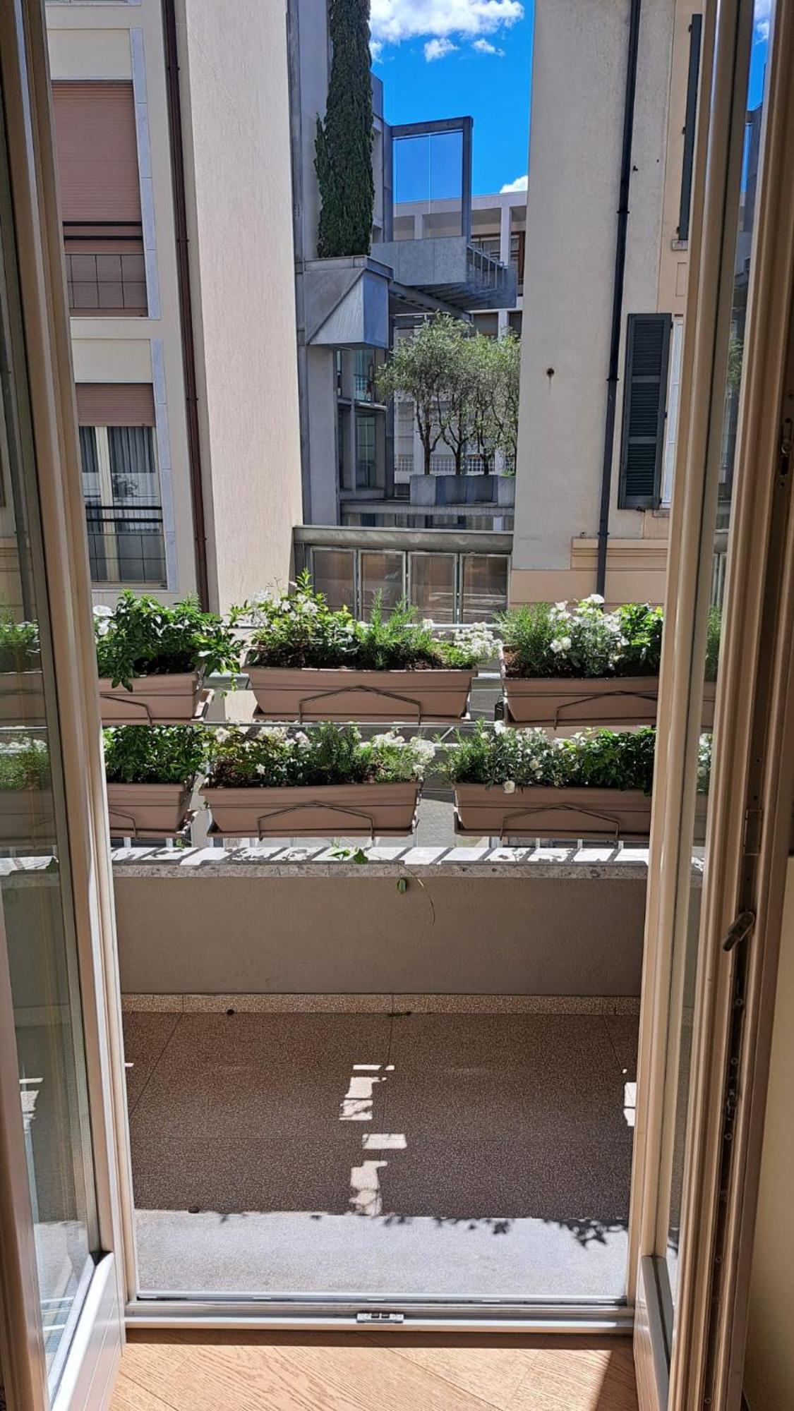 The Window On The Theatre And The Cathedral - Luxury Apartment Como Bagian luar foto